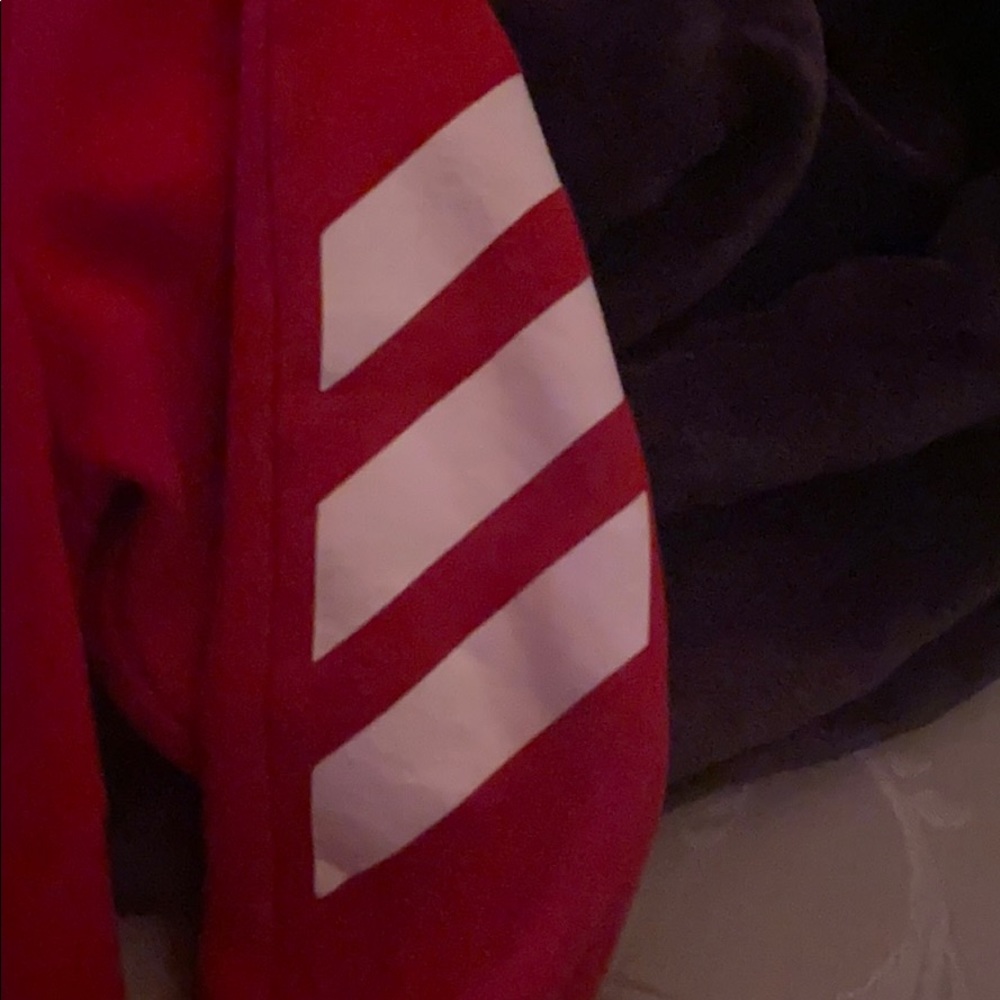 red adidas hoodie brought us for around 60$ - Picture 3 of 5